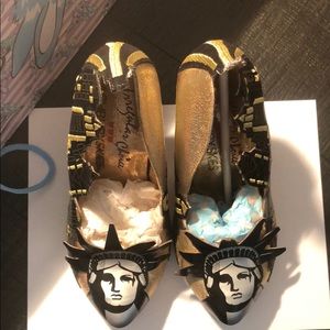 Irregular Choice New York Skyline Size 39 NIB